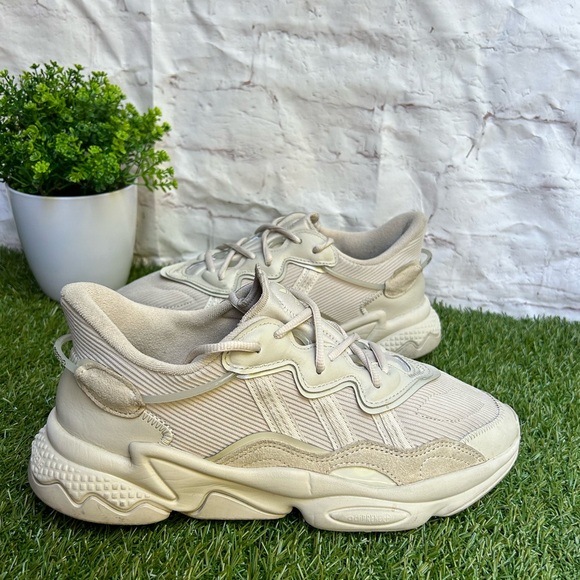 ADIDAS OZWEEGO SHOES men size 8.5 Bliss/ Bliss / Bliss/gently used - Picture 14 of 16